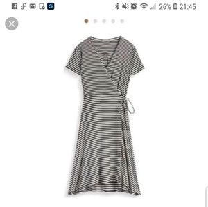 Stripped knit wrap dress Nwt
